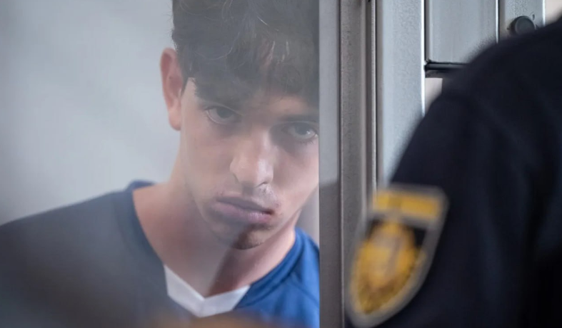 Обвинувачений у вбивстві Фаріон хотів вкоротити собі віку